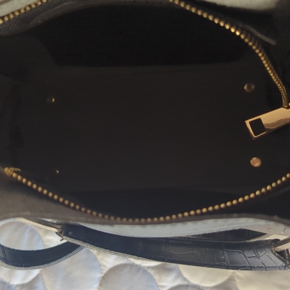 Black Purse - Picture 4 of 6